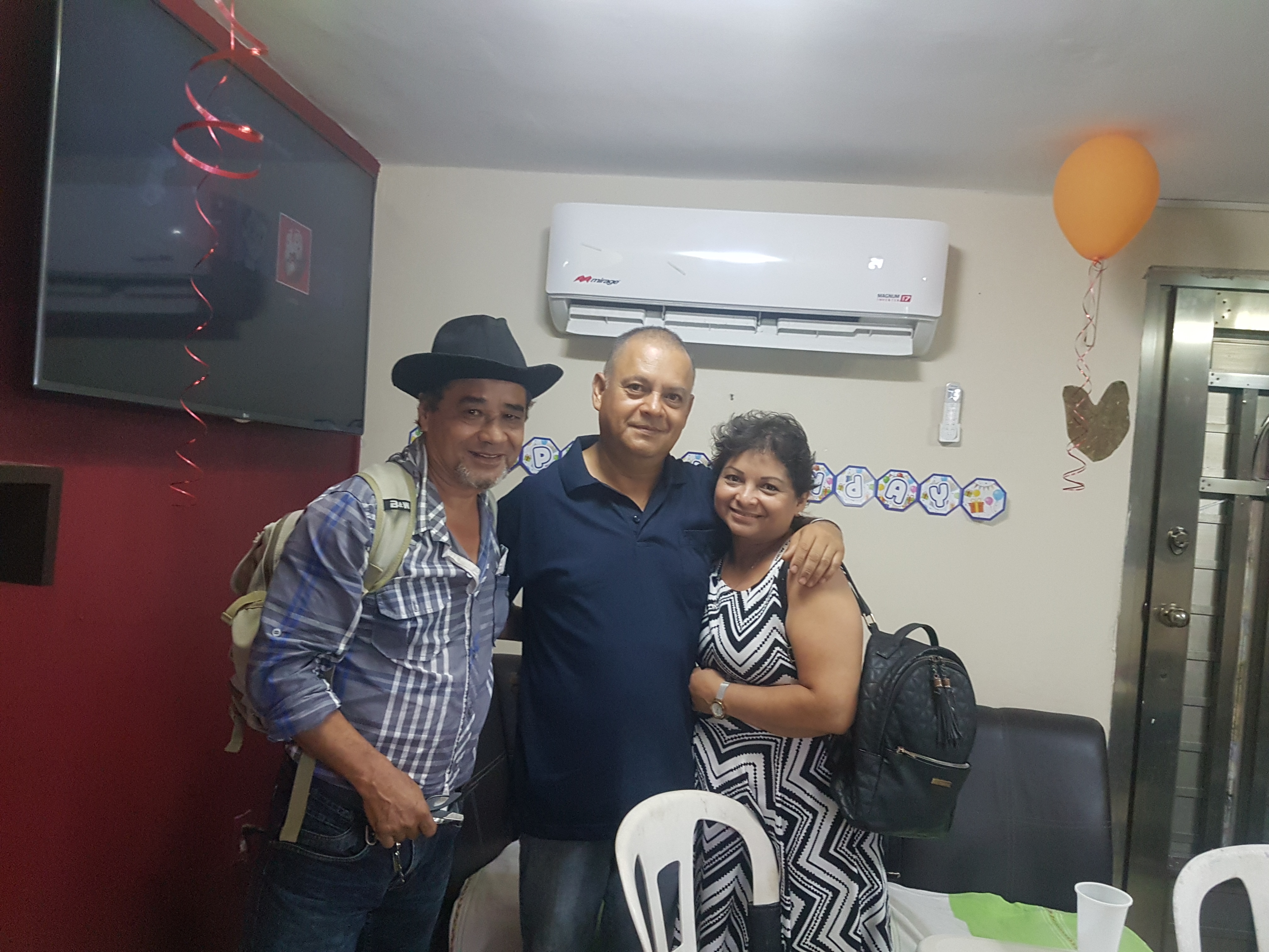 Photo b73444da-8ce0-4b14-a786-1e5fc94c6163.jpg